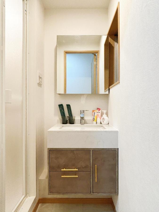 Tokyo Louis House In Ueno Area Close To Jr Yamanote Line & Metro Ginza Line Walk To Ueno Park And Ameyoko מראה חיצוני תמונה